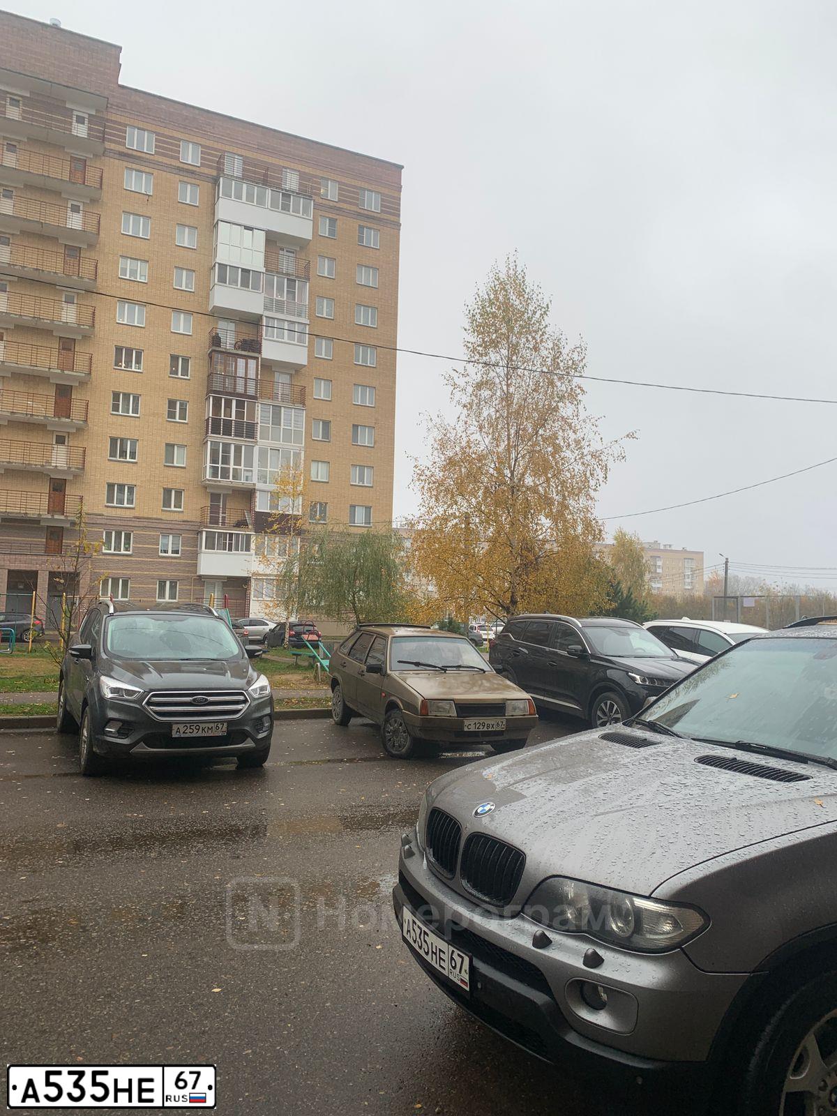 Фото автомобиля BMW X5, 2005 — госномер А535НЕ67. Цвет: СЕРЫЙ