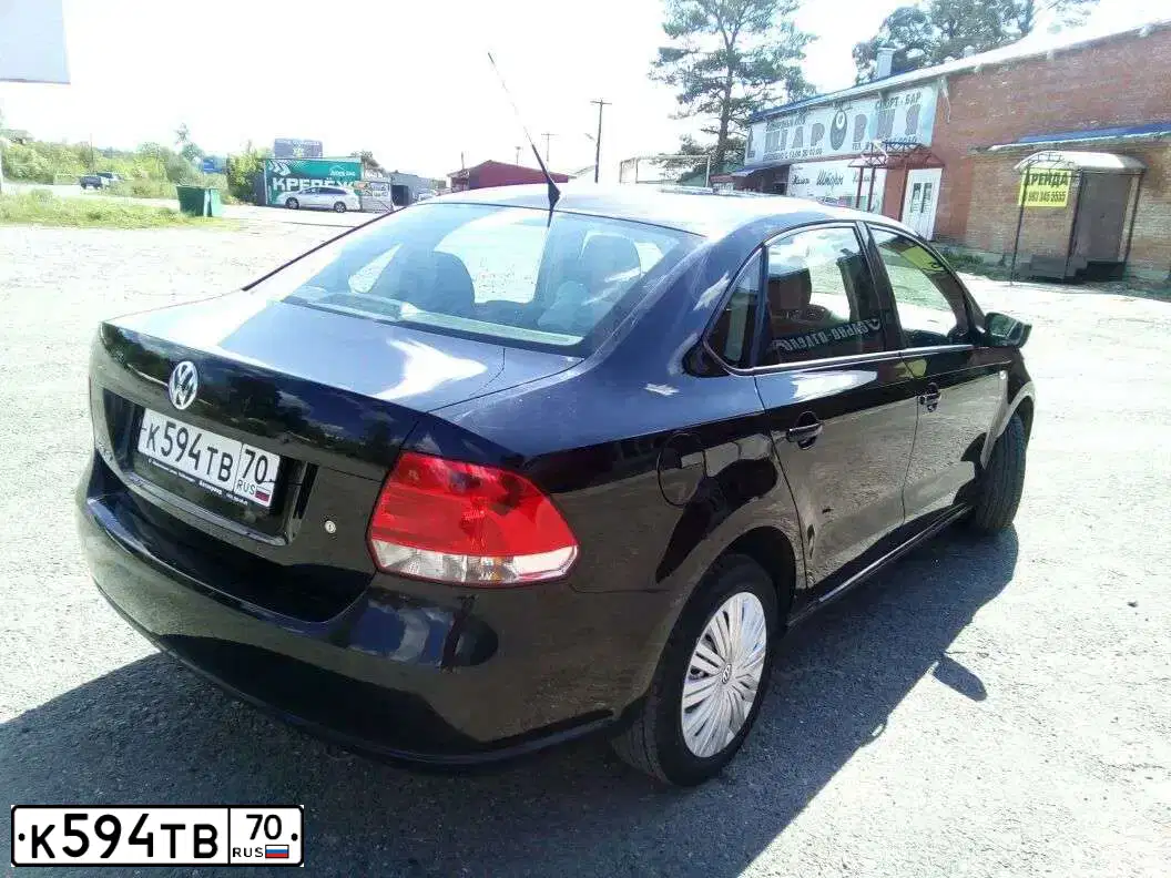 Фото автомобиля VOLKSWAGEN POLO, 2012 — госномер Т585АУ154