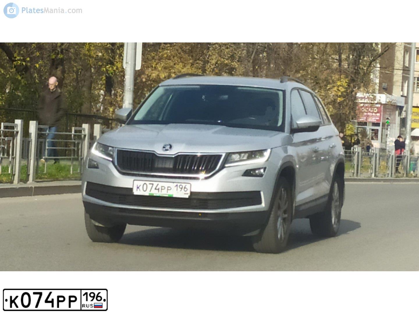 Фото автомобиля SKODA KODIAQ, 2018 — госномер К074РР196. Цвет: СЕРЕБРИСТЫЙ