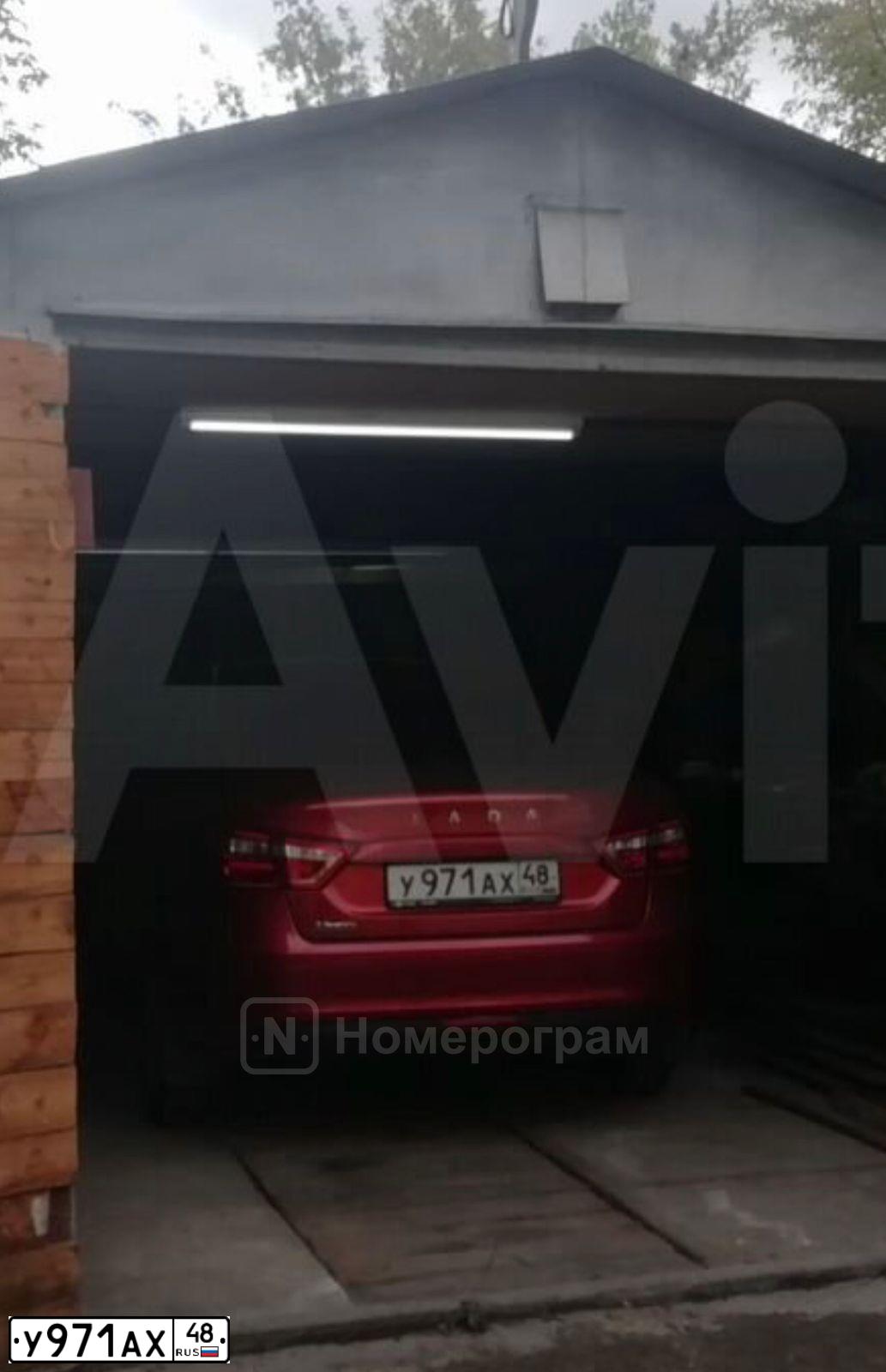 Фото автомобиля LADA VESTA, 2020 — госномер У971АХ48. Цвет: Красный