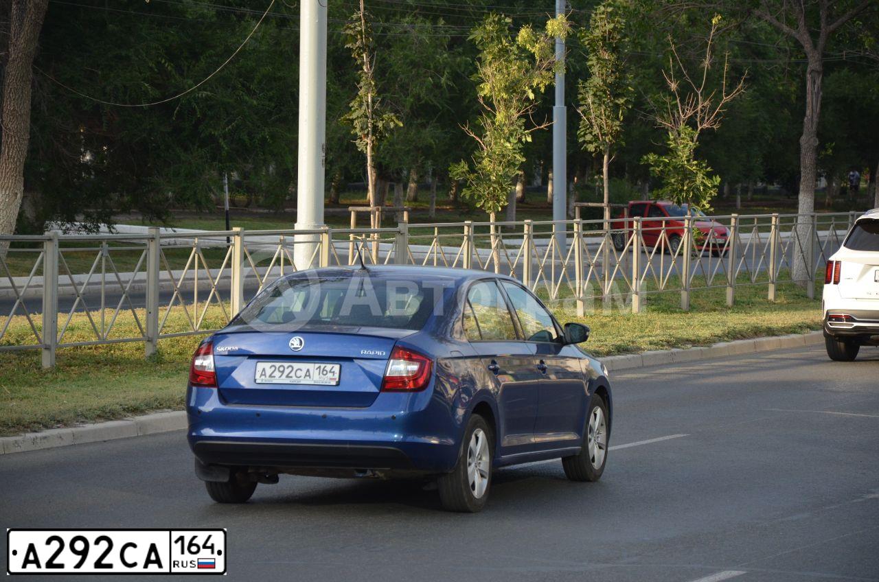 Фото автомобиля SKODA RAPID, 2017 — госномер У975УК69. Цвет: ЯРКО-СИНИЙ