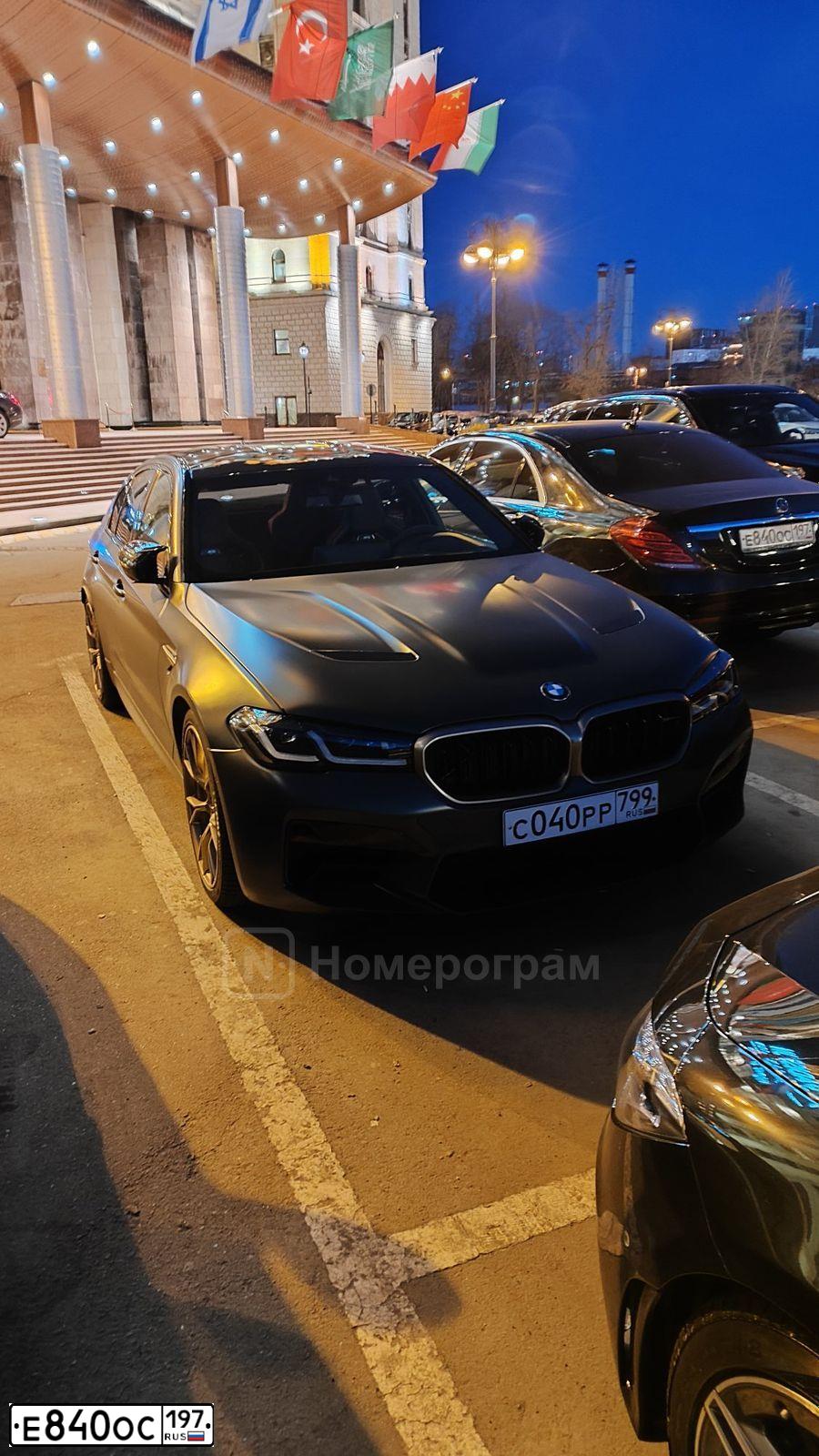 Фото автомобиля MERCEDES S-KLASSE, 2014 — госномер С222СМ154. Цвет: ЧЕРНЫЙ