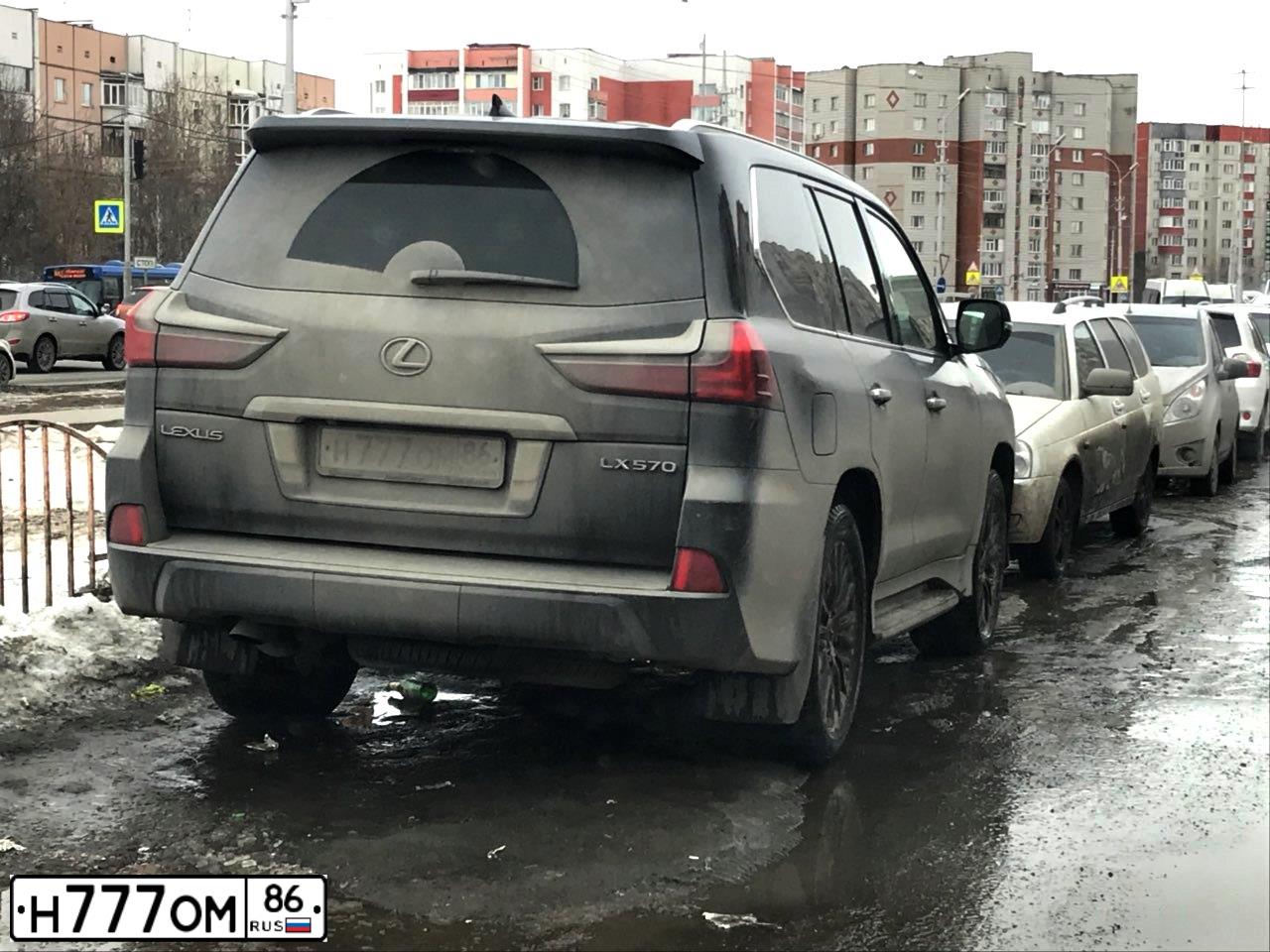 Фото автомобиля LEXUS LX, 2015 — госномер Н777ОМ86. Цвет: ЧЕРНЫЙ