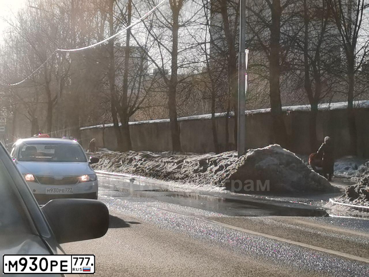 Фото автомобиля TAGAZ SONATA, 2008 — госномер А137МР33. Цвет: ТЕМНО-СЕРЫЙ