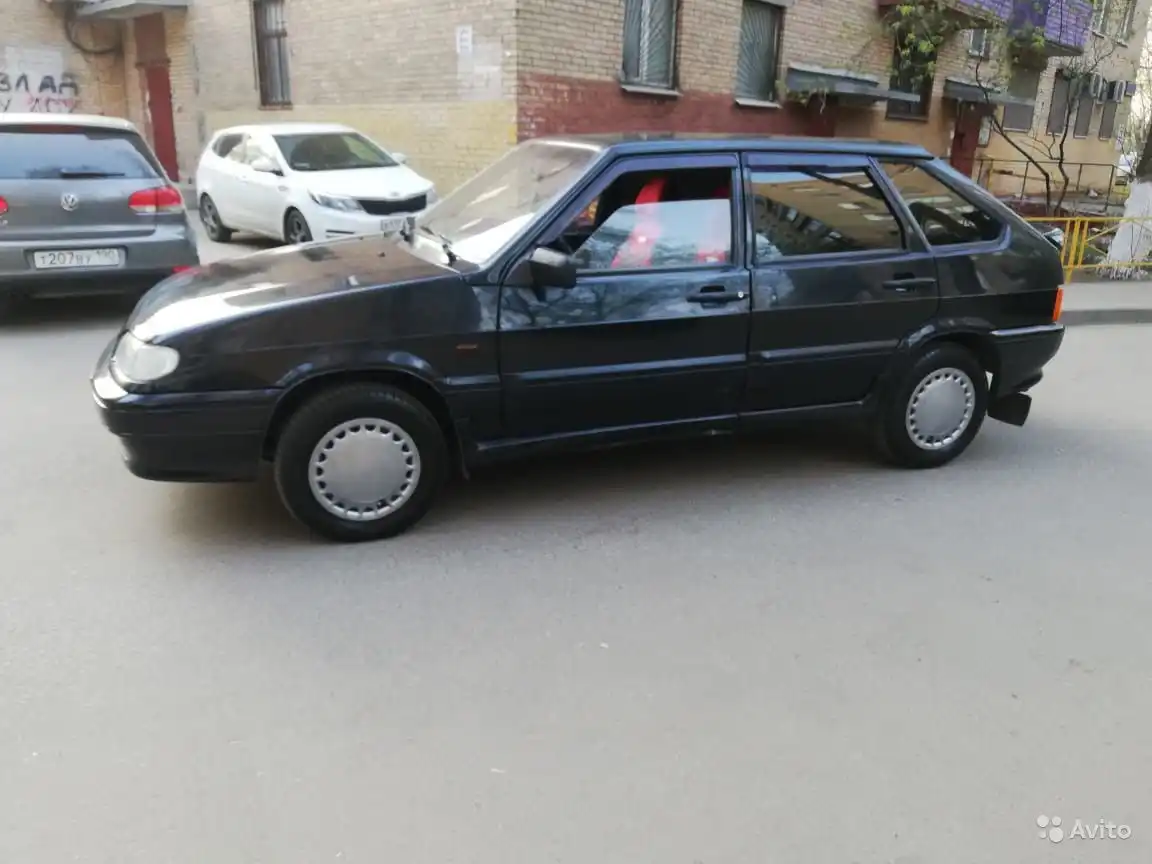 Фото автомобиля VOLKSWAGEN GOLF, 2010 — госномер О581ТУ799. Цвет: Серый