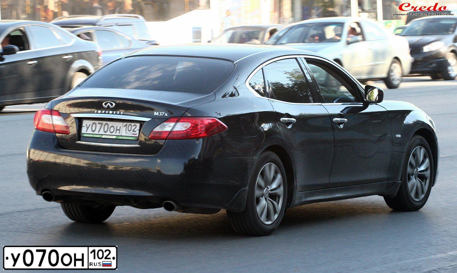 Фото автомобиля VOLKSWAGEN TOUAREG, 2014 — госномер К338ВВ702. Цвет: ЧЕРНЫЙ
