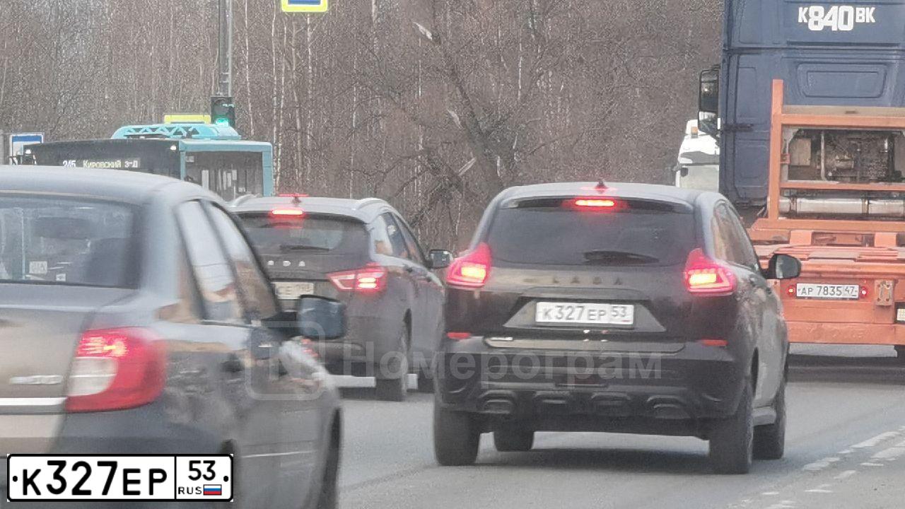 Фото автомобиля LADA 2191 GRANTA, 2016 — госномер К327ЕР53. Цвет: ЧЕРНЫЙ