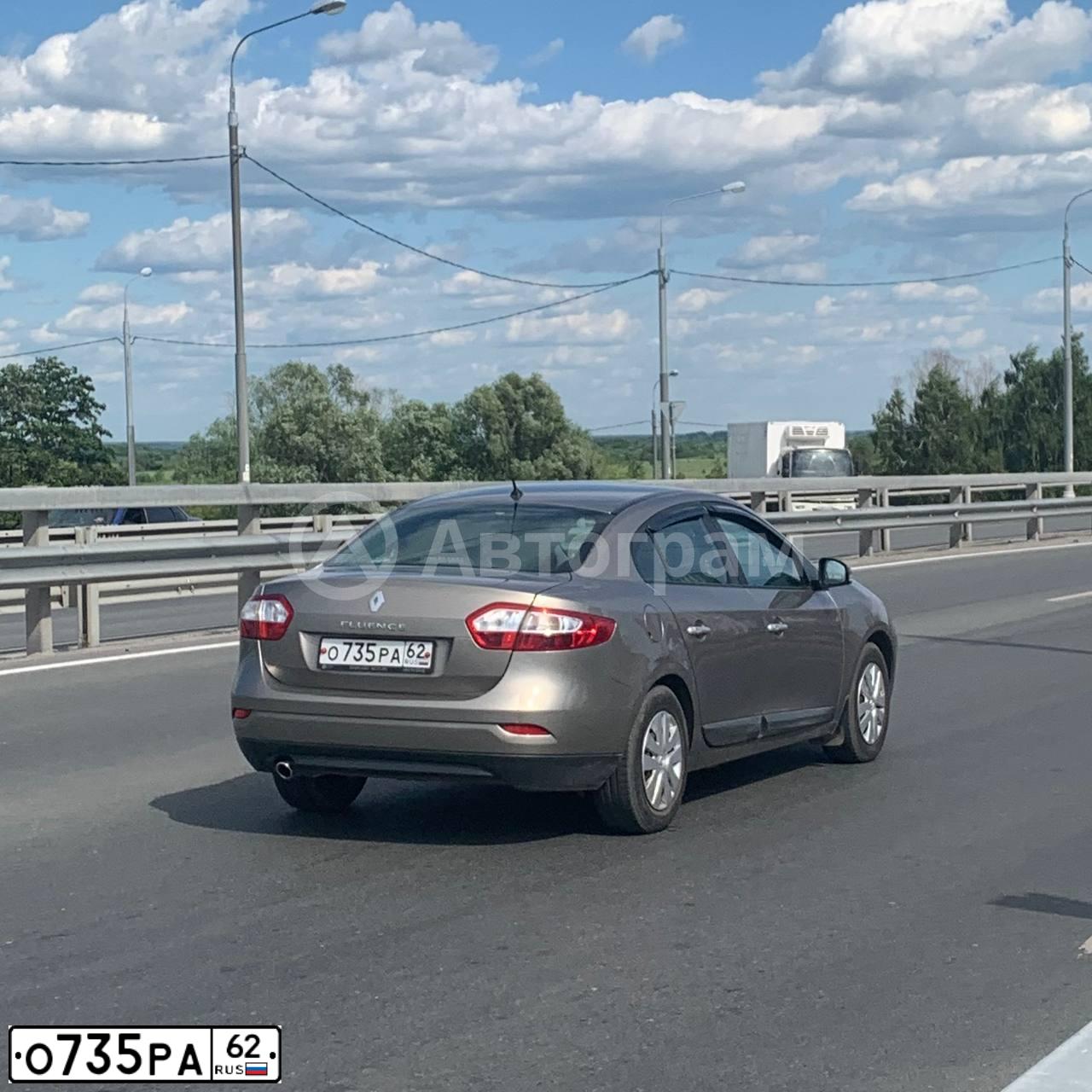 Фото автомобиля RENAULT FLUENCE, 2011 — госномер О735РА62. Цвет: БЕЖЕВЫЙ