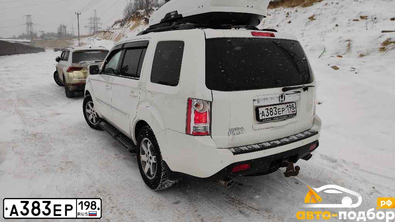 Фото автомобиля HONDA PILOT, 2014 — госномер А383ЕР198. Цвет: Белый