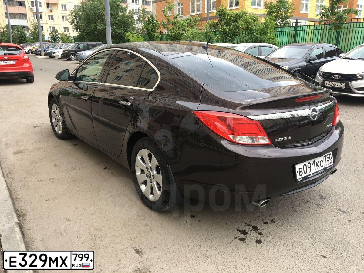 Фото автомобиля LADA VESTA, 2018 — госномер Е329МХ799. Цвет: Серебристый