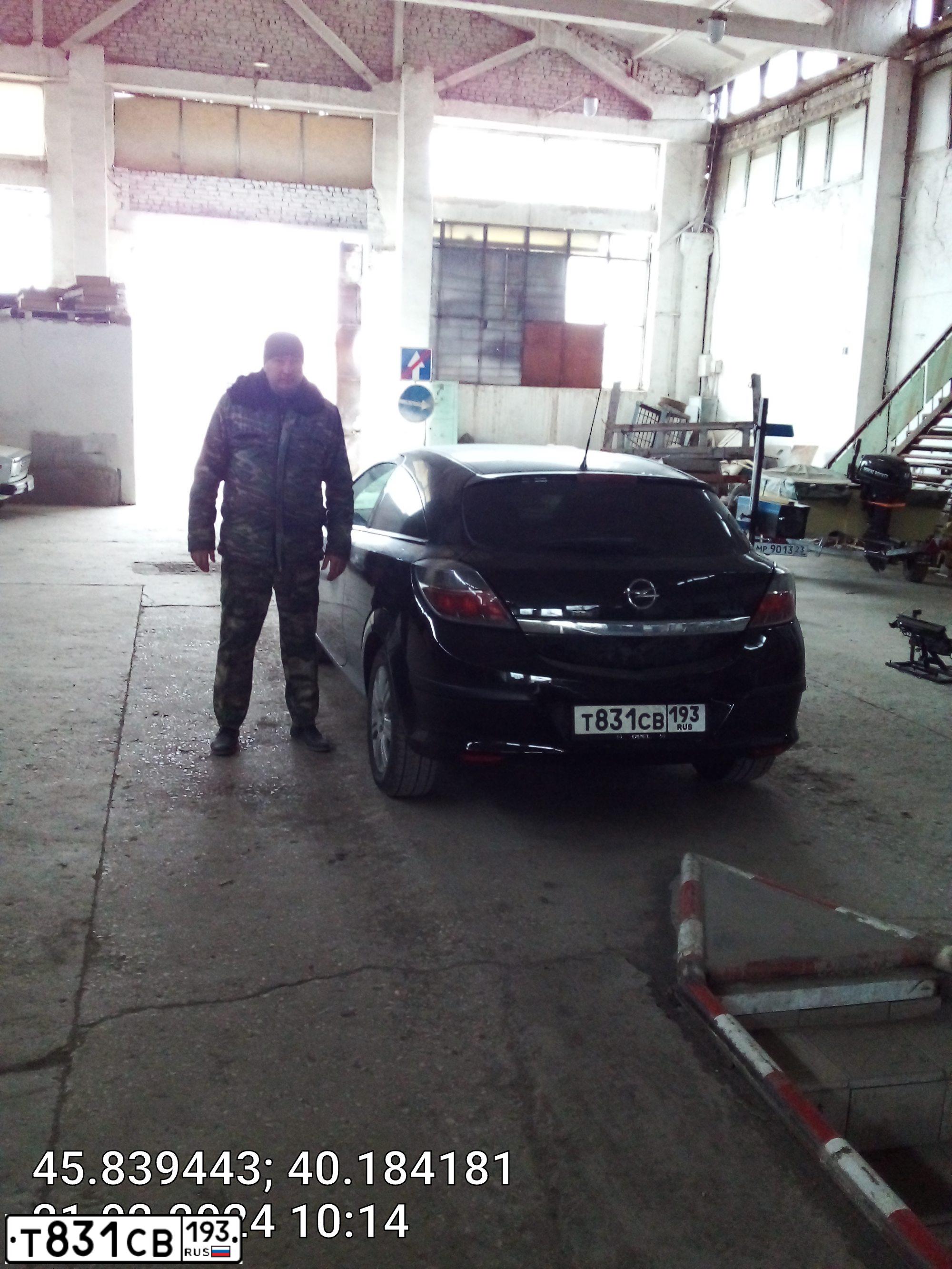Фото автомобиля OPEL ASTRA, 2010 — госномер Т831СВ193. Цвет: ЧЕРНЫЙ