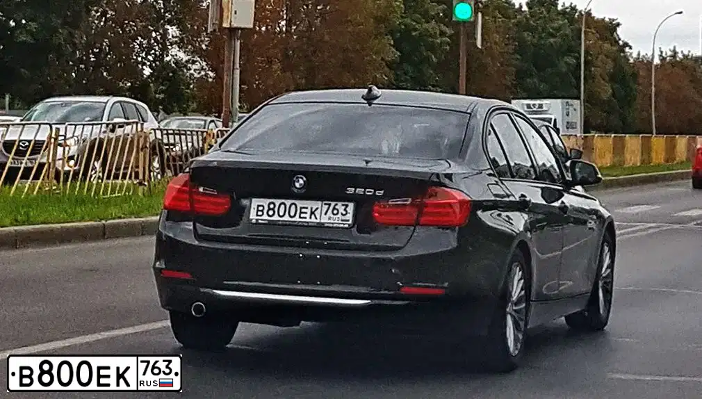 Фото автомобиля BMW SERIE 3, 2013 — госномер О206ОК790. Цвет: ЧЕРНЫЙ
