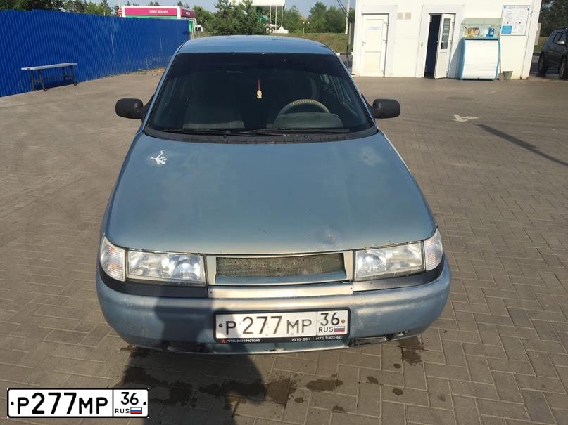 Фото автомобиля LADA 2110 LADA, 2002 — госномер Р277МР36. Цвет: ЗОЛОТИСТО-СЕРЫЙ