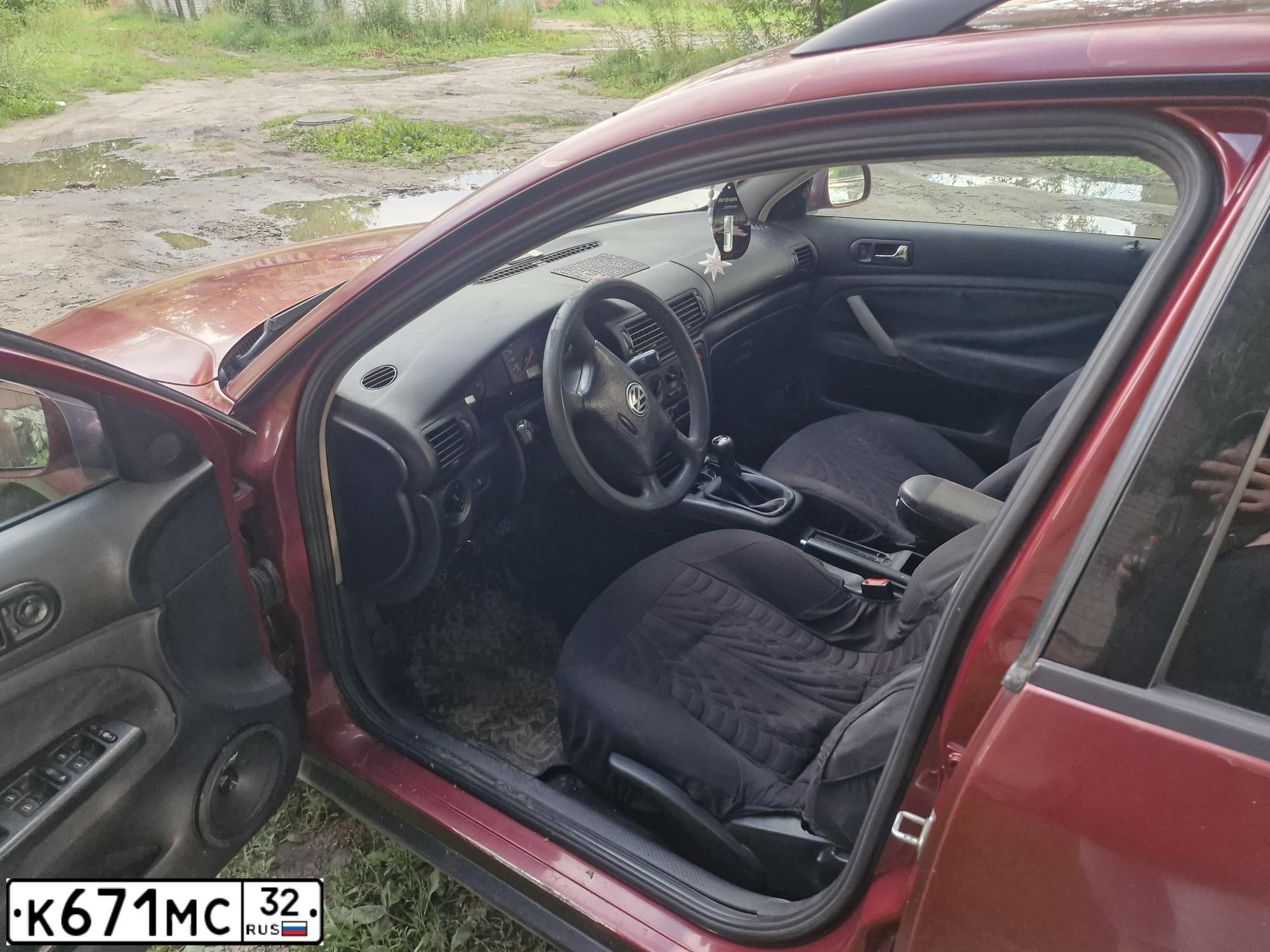 Фото автомобиля VOLKSWAGEN PASSAT VARIANT, 1998 — госномер С486ОУ761