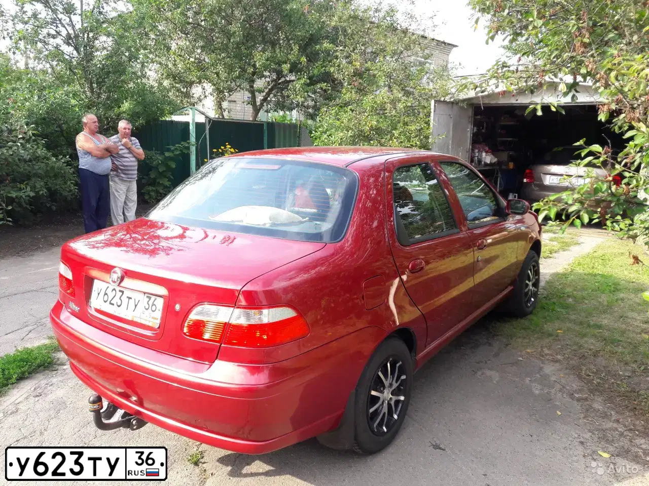 Фото автомобиля FIAT ALBEA, 2011 — госномер У623ТУ36. Цвет: КРАСНЫЙ СЦИЛЛА