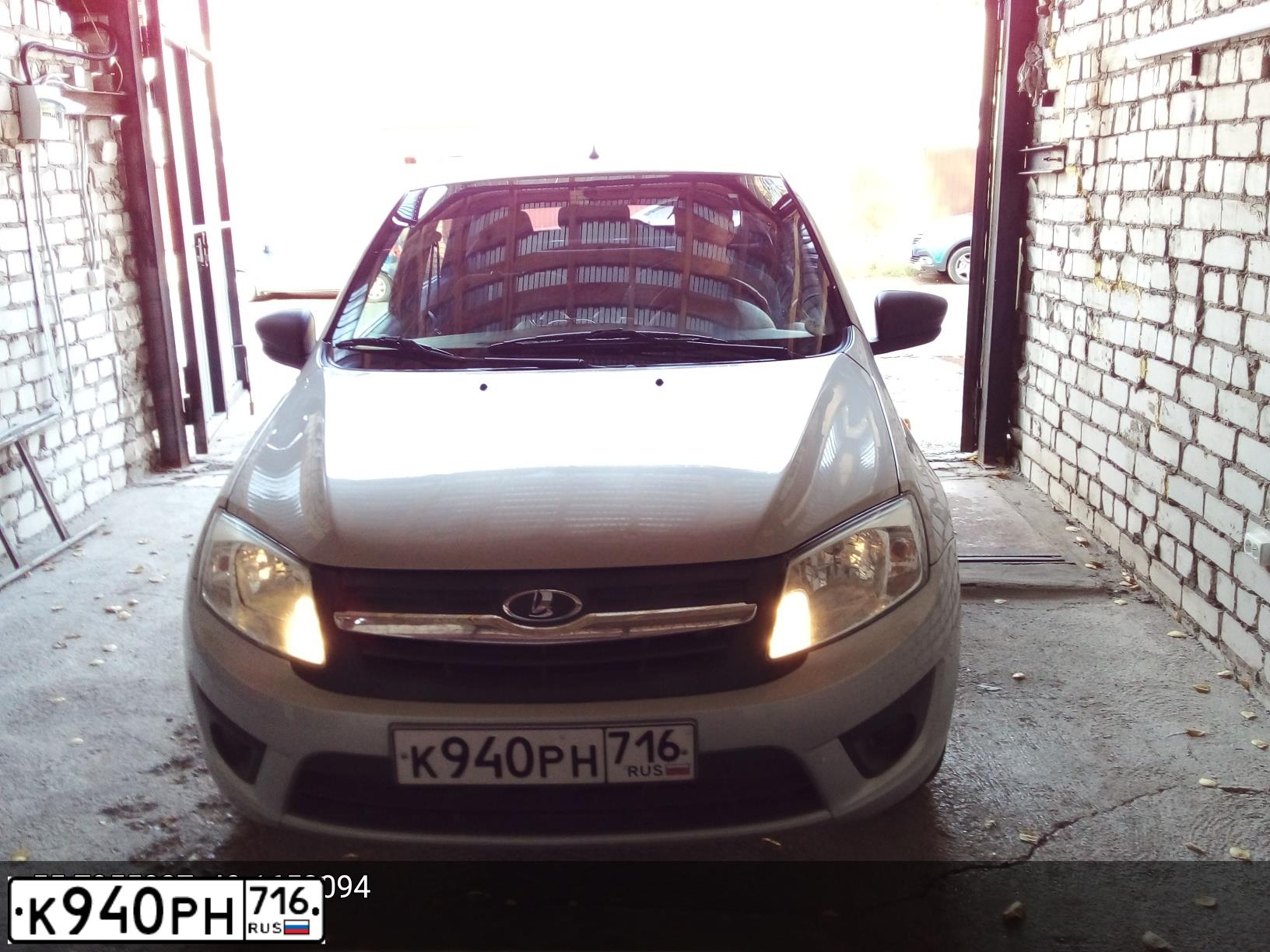 Фото автомобиля LADA 2190 GRANTA, 2015 — госномер Т575ЕН07. Цвет: СЕРЕБРИСТЫЙ