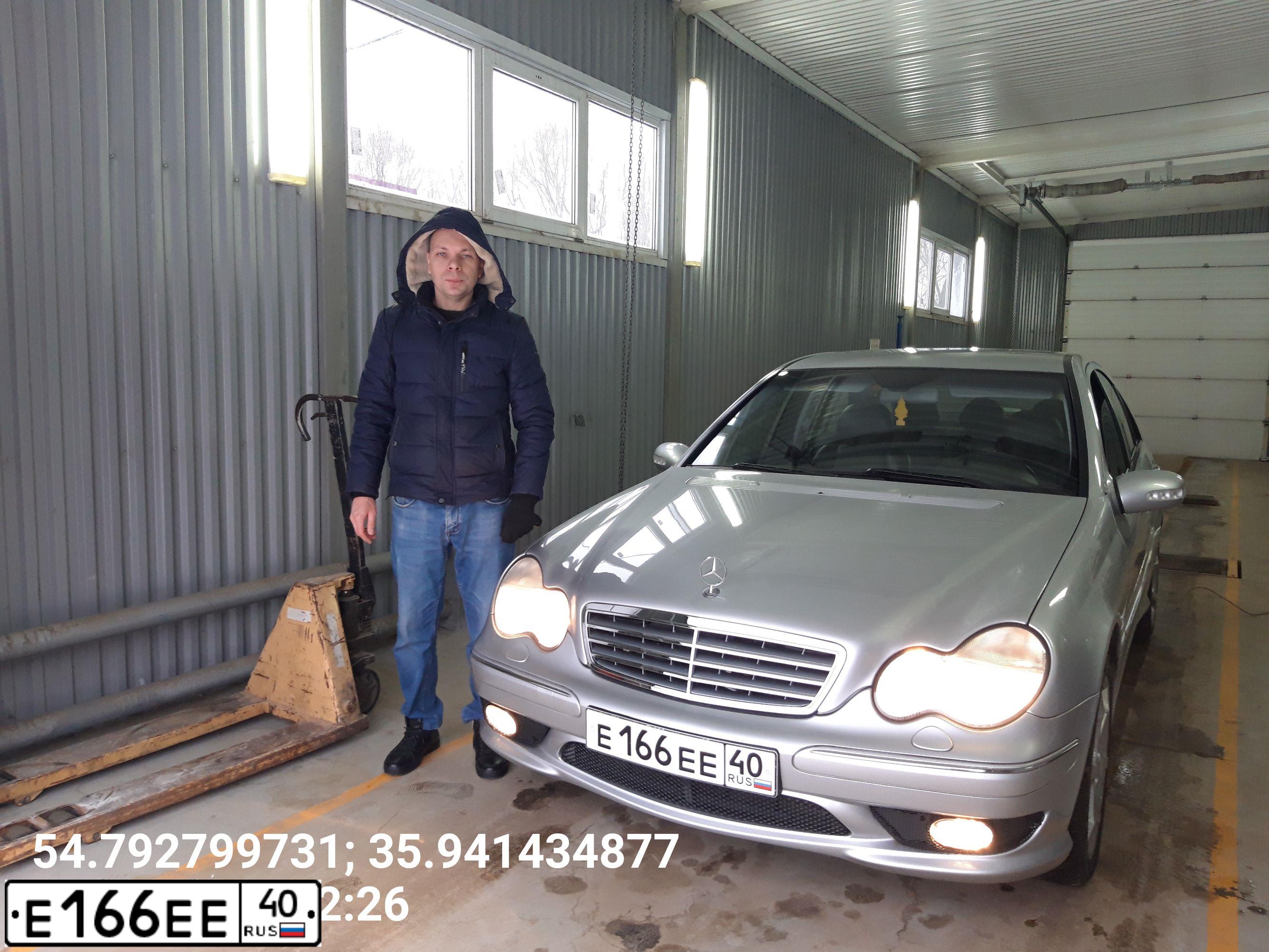 Фото автомобиля MERCEDES C-KLASSE, 2004 — госномер Р754УТ40. Цвет: СЕРЕБРИСТЫЙ