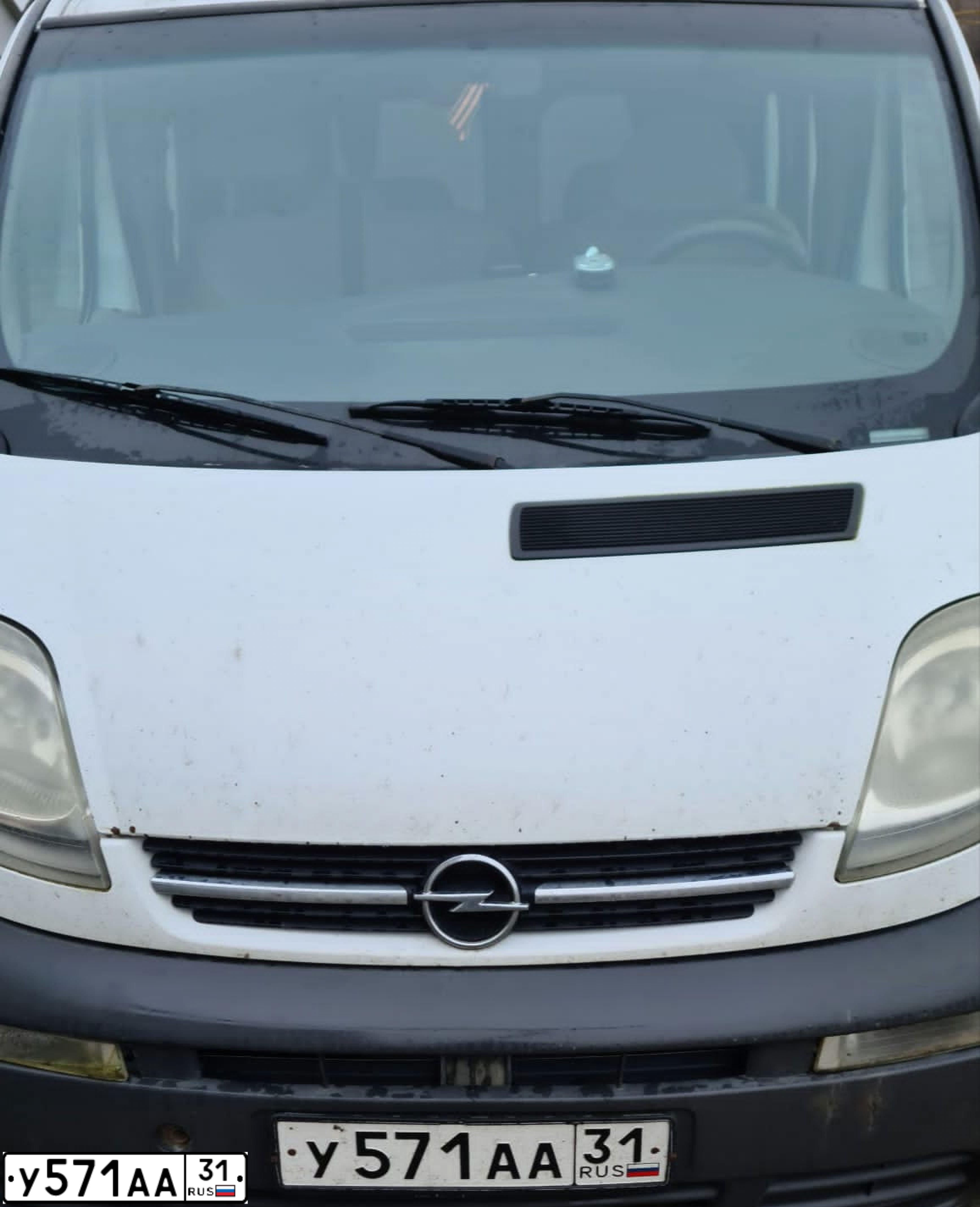 Фото автомобиля OPEL VIVARO, 2001 — госномер Е576ЕК71. Цвет: Белый