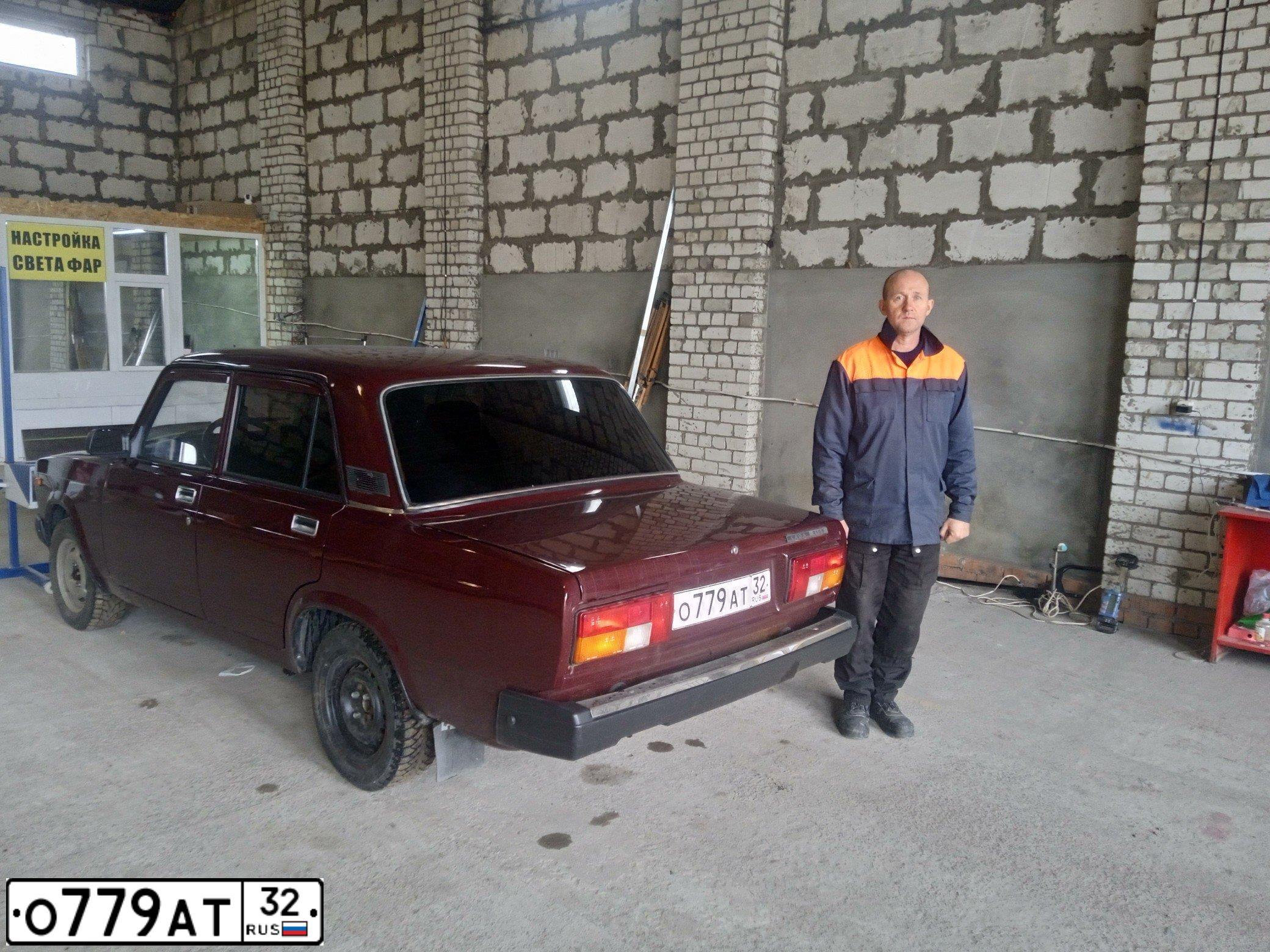 Фото автомобиля LADA 2105, 2007 — госномер Р696КА977