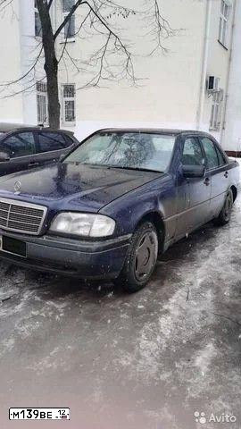 Фото автомобиля MERCEDES C-KLASSE, 1995 — госномер Р587ХТ799. Цвет: СИНИЙ