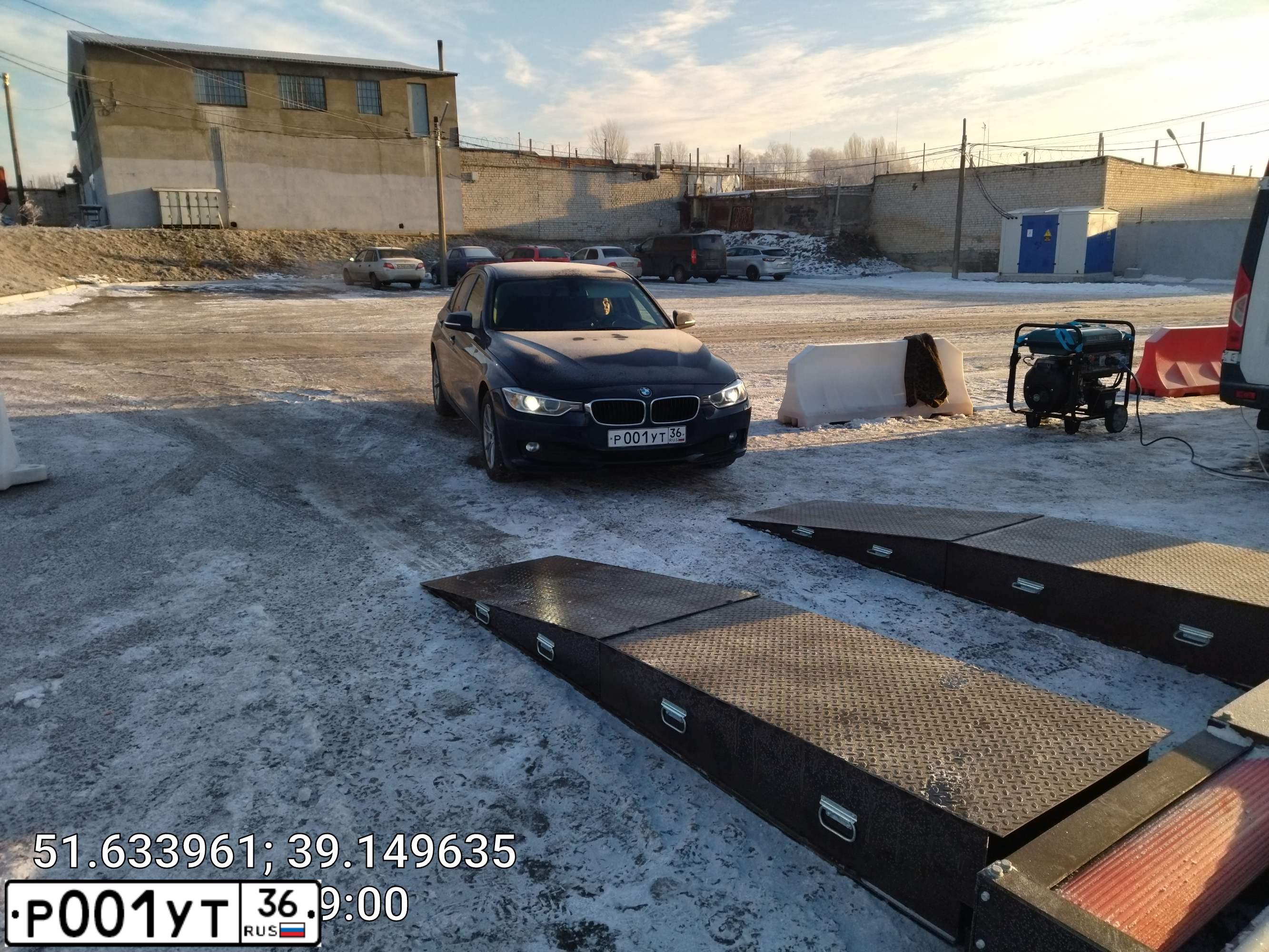 Фото автомобиля KIA MAGENTIS / OPTIMA, 2016 — госномер Х662ХЕ72. Цвет: синий