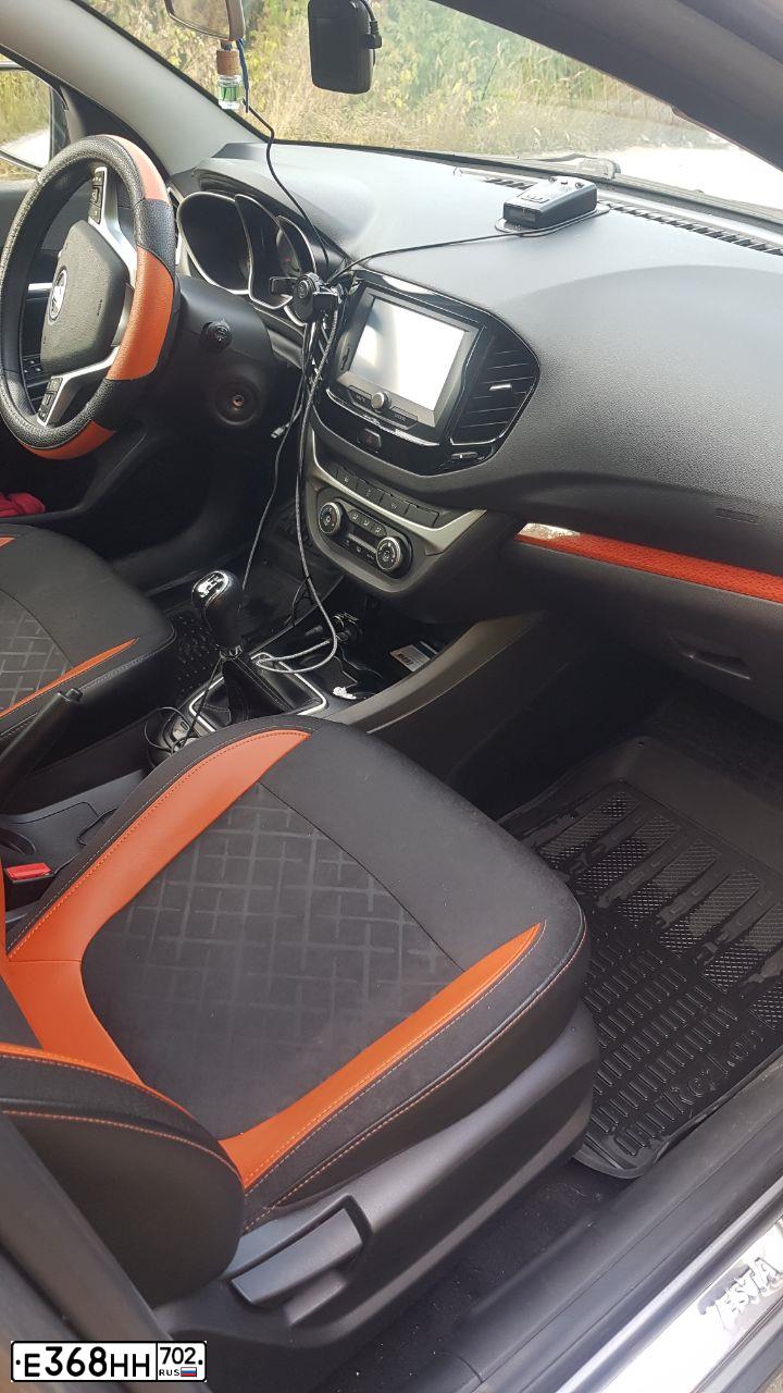 Фото автомобиля LADA VESTA, 2018 — госномер Р251ТС196. Цвет: Серый
