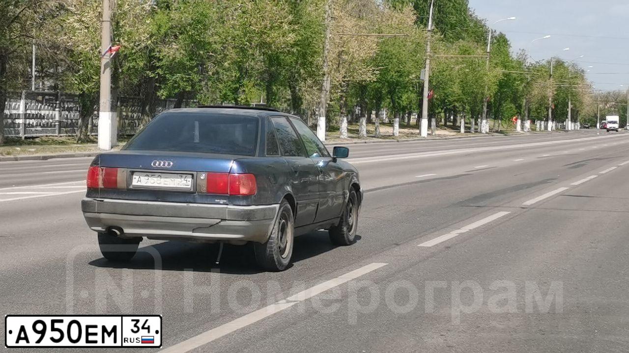 Фото автомобиля LADA 2113 SAMARA, 2004 — госномер В365ВО134. Цвет: СВЕТЛО СЕРЕБРИСТЫЙ МЕТАЛЛ