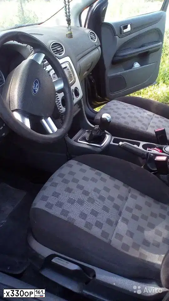 Фото автомобиля FORD FOCUS, 2007 — госномер Е300ВК761. Цвет: ЧЕРНЫЙ