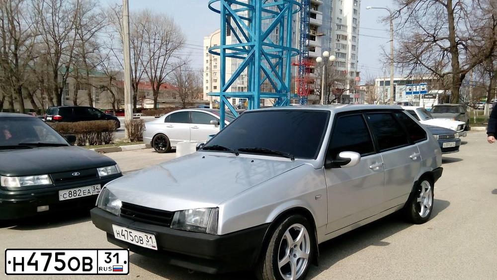 Фото автомобиля LADA 2109 SAMARA, 1998 — госномер Н475ОВ31. Цвет: СЕРЕБРИСТЫЙ
