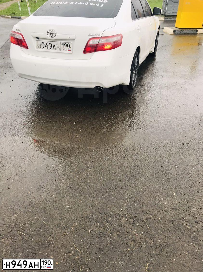 Фото автомобиля TOYOTA CAMRY, 2005 — госномер О929УО22. Цвет: СЕРЕБРИСТЫЙ