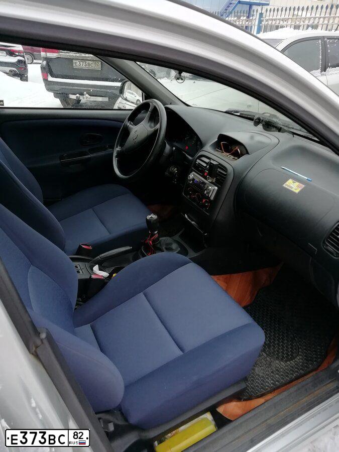 Фото автомобиля TOYOTA LANDCRUISER 200, 2016 — госномер Е373ВС82. Цвет: ЧЕРНЫЙ