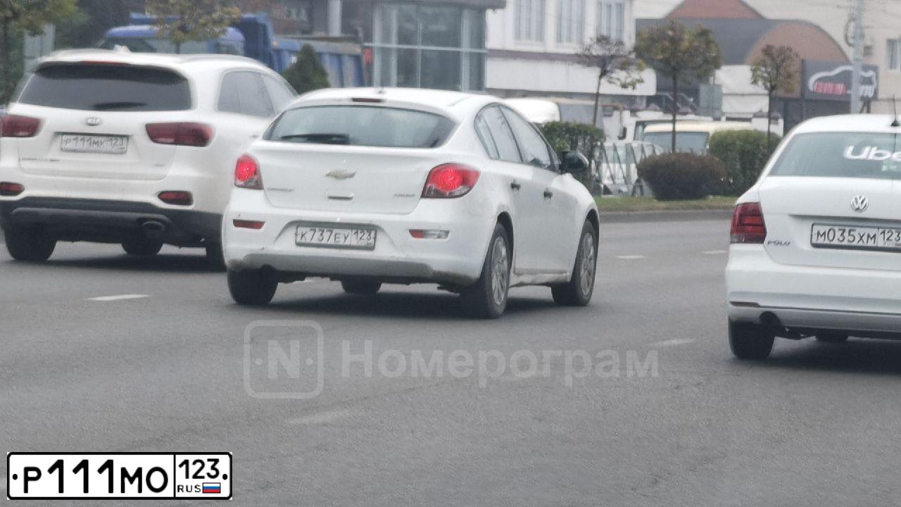 Фото автомобиля MERCEDES C-KLASSE, 2013 — госномер В157МА142. Цвет: ЧЕРНЫЙ