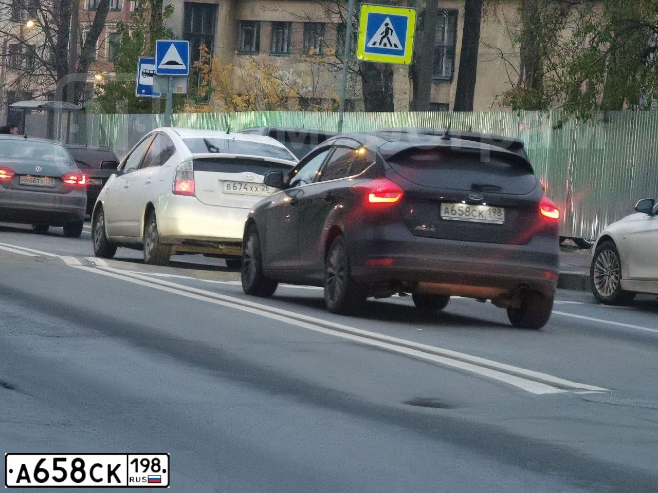 Фото автомобиля FORD FOCUS, 2018 — госномер А658СК198. Цвет: ЧЕРНЫЙ
