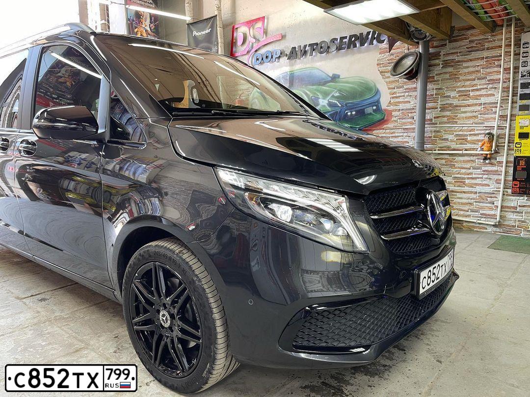 Фото автомобиля МЕРСЕДЕС-БЕНЦ V 250 D 4MATIC, 2021 — госномер С852ТХ799. Цвет: СЕРЫЙ