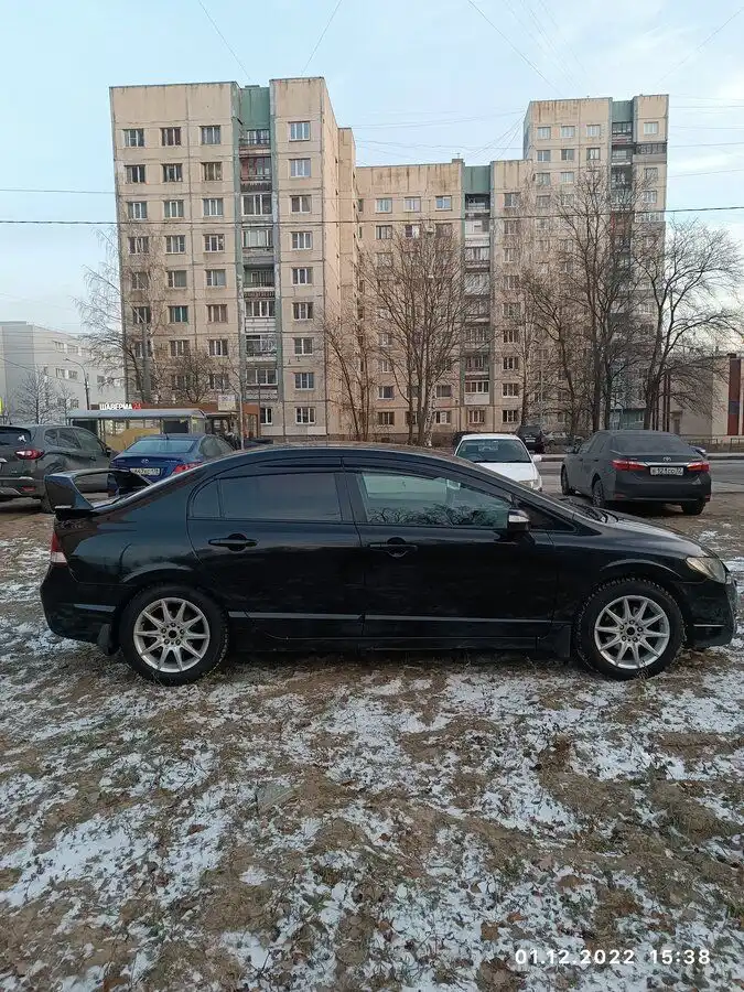 Фото автомобиля HONDA CIVIC, 2009 — госномер Н409МК198. Цвет: ЧЕРНЫЙ