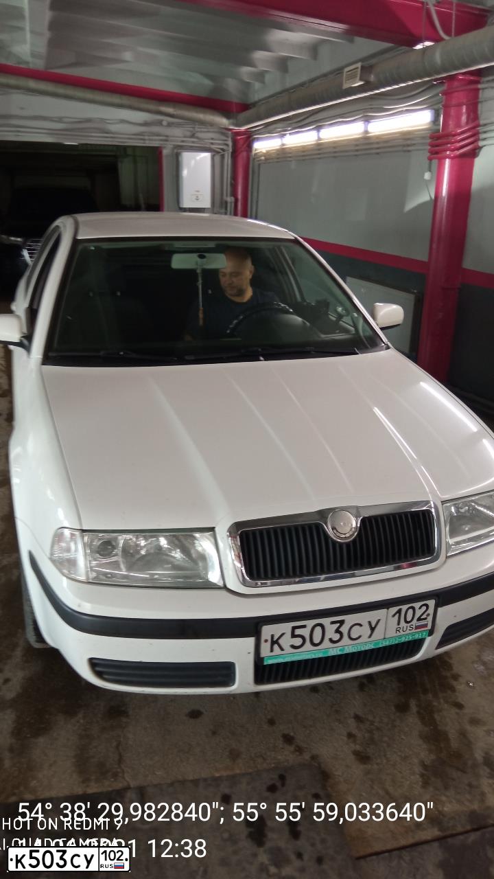Фото автомобиля SKODA OCTAVIA, 2008 — госномер К503СУ102. Цвет: Белый