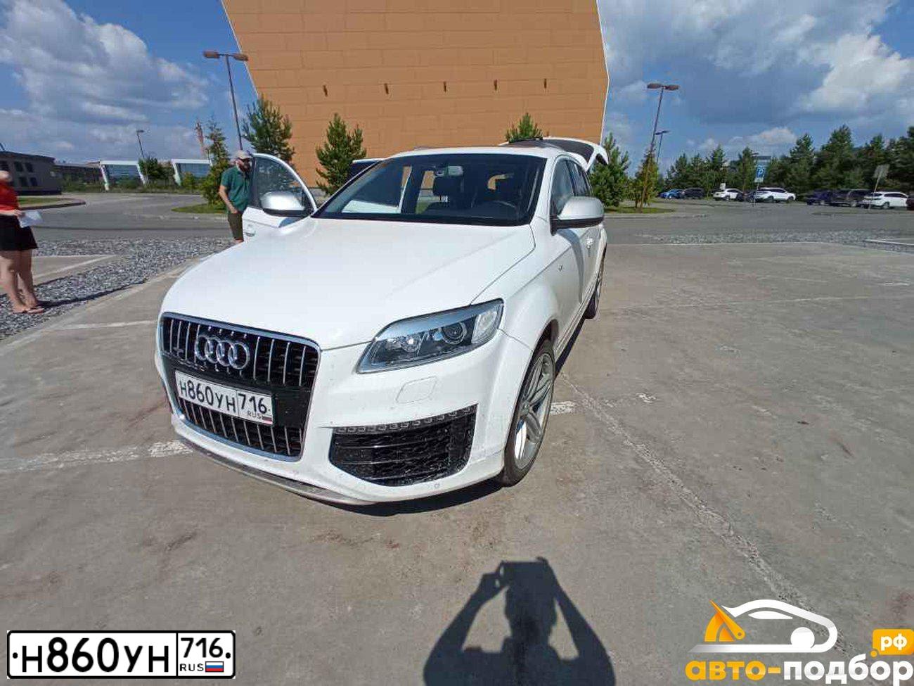 Фото автомобиля AUDI Q7, 2011 — госномер С255ЕК198. Цвет: Белый