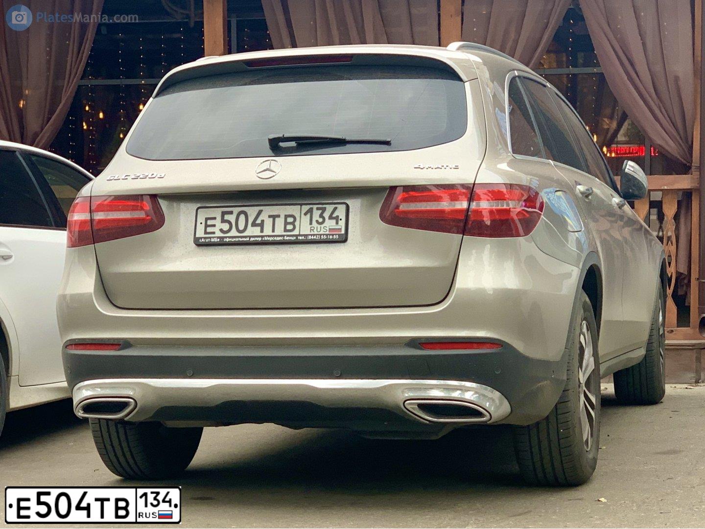 Фото автомобиля MERCEDES GLC-KLASSE, 2019 — госномер Е504ТВ134. Цвет: СЕРЕБРИСТЫЙ