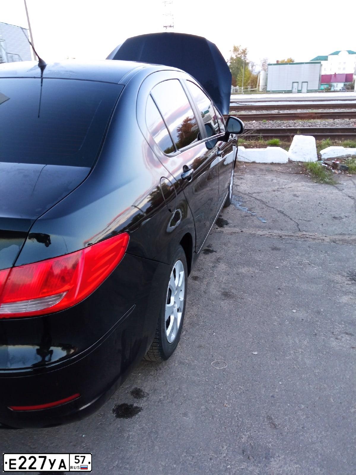 Фото автомобиля PEUGEOT 408, 2012 — госномер М574ОУ32. Цвет: ЧЕРНЫЙ