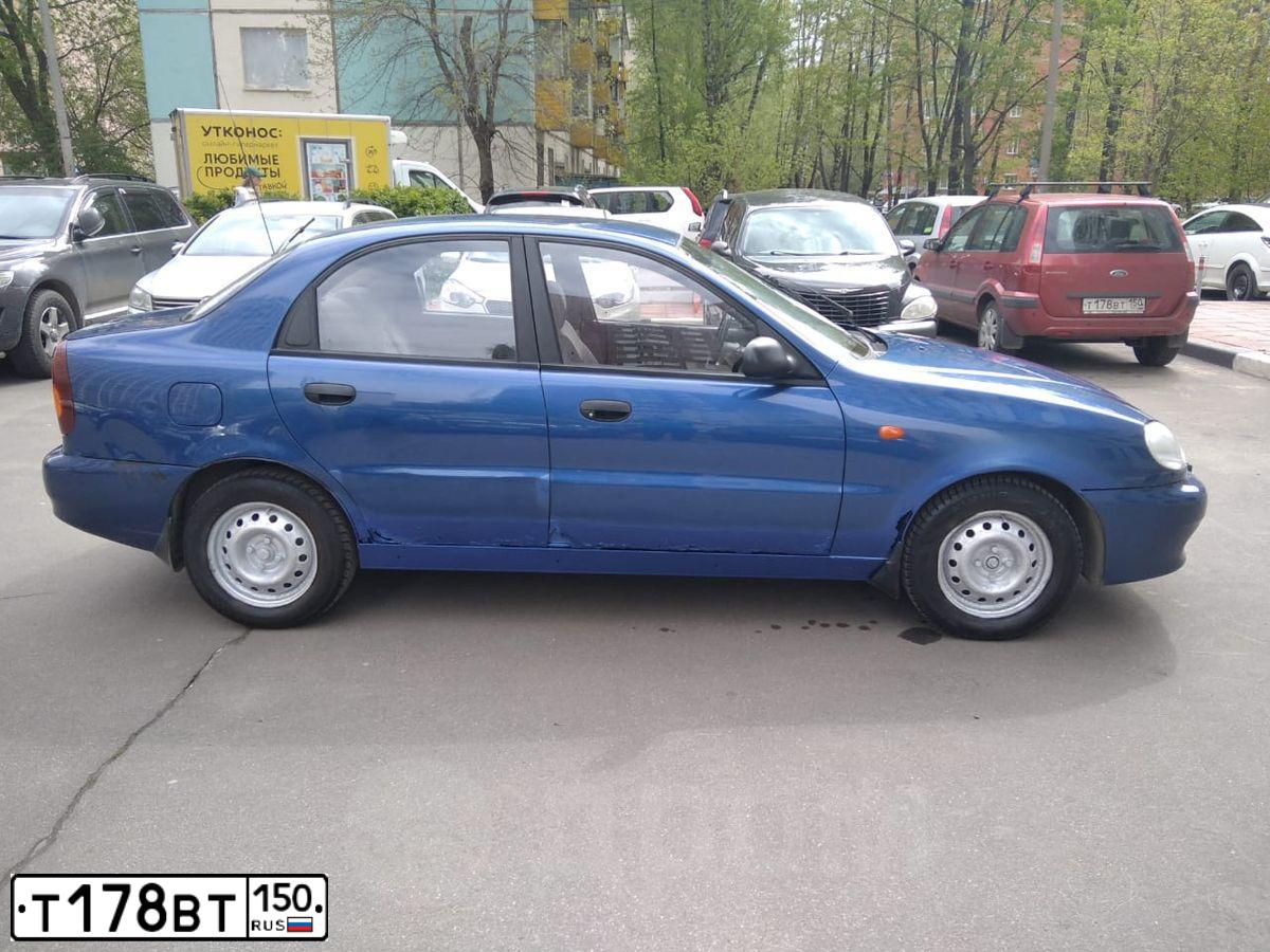 Фото автомобиля FORD FUSION, 2006 — госномер Т178ВТ150. Цвет: КРАСНЫЙ