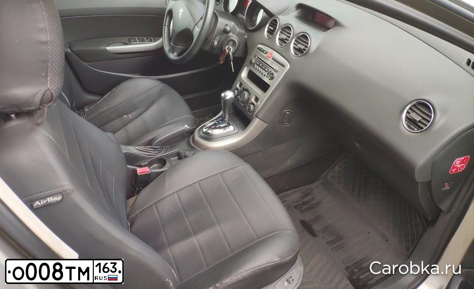 Фото автомобиля TOYOTA CAMRY, 2015 — госномер Р328ХС73. Цвет: Белый