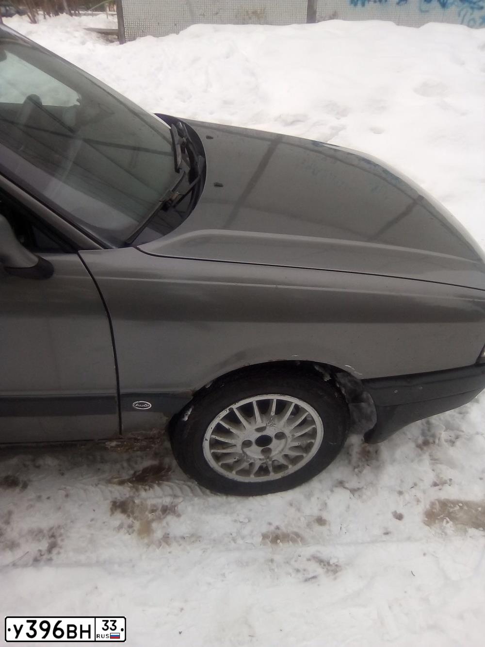 Фото автомобиля AUDI 80, 1988 — госномер У396ВН33. Цвет: Серый