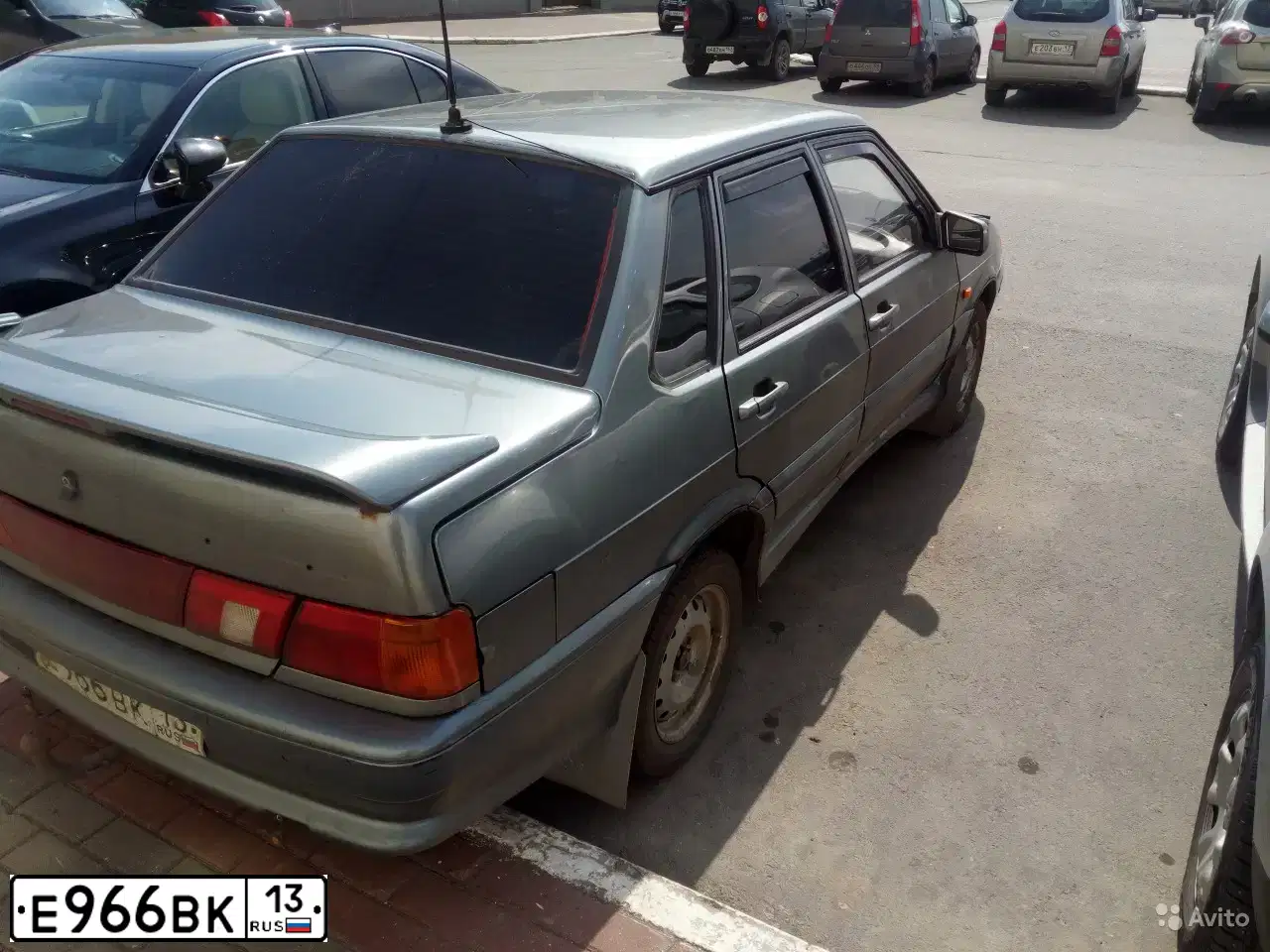 Фото автомобиля LADA 2115 SAMARA, 2005 — госномер Е966ВК13. Цвет: СРЕДНИЙ СЕРО-ЗЕЛ МЕТ