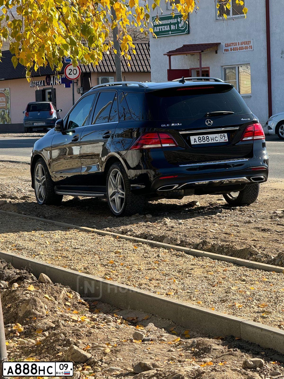 Фото автомобиля BMW X6, 2009 — госномер Т939СК05. Цвет: ЧЕРНЫЙ