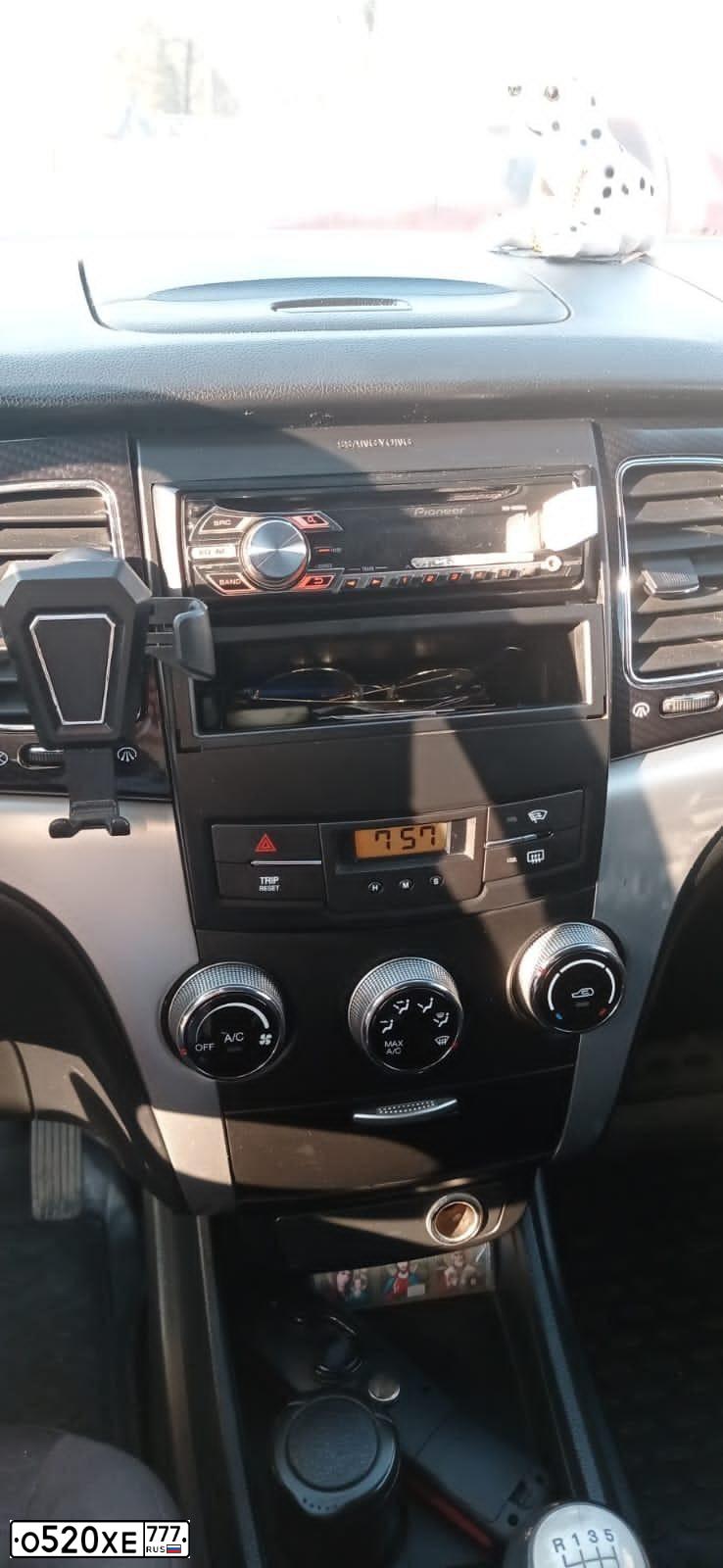 Фото автомобиля SSANGYONG ACTYON, 2013 — госномер О520ХЕ777. Цвет: ТЕМНО-СЕРЫЙ