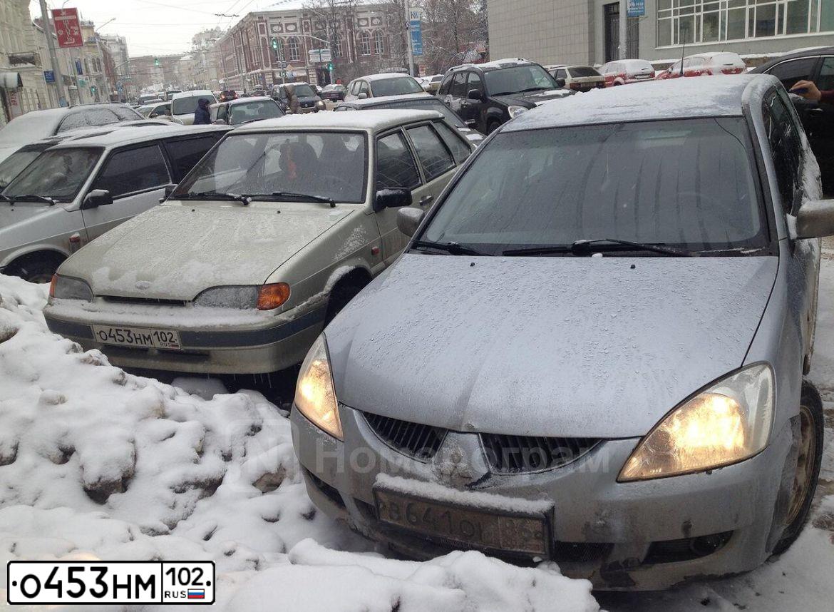 Фото автомобиля LADA 2114 SAMARA, 2005 — госномер О453НМ102. Цвет: СЕРЕБРИСТО-БЕЖЕВЫЙ