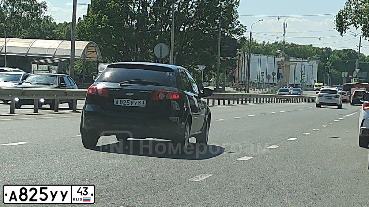 Фото автомобиля CHEVROLET T LACETTI, 2011 — госномер А825УУ43. Цвет: Черный