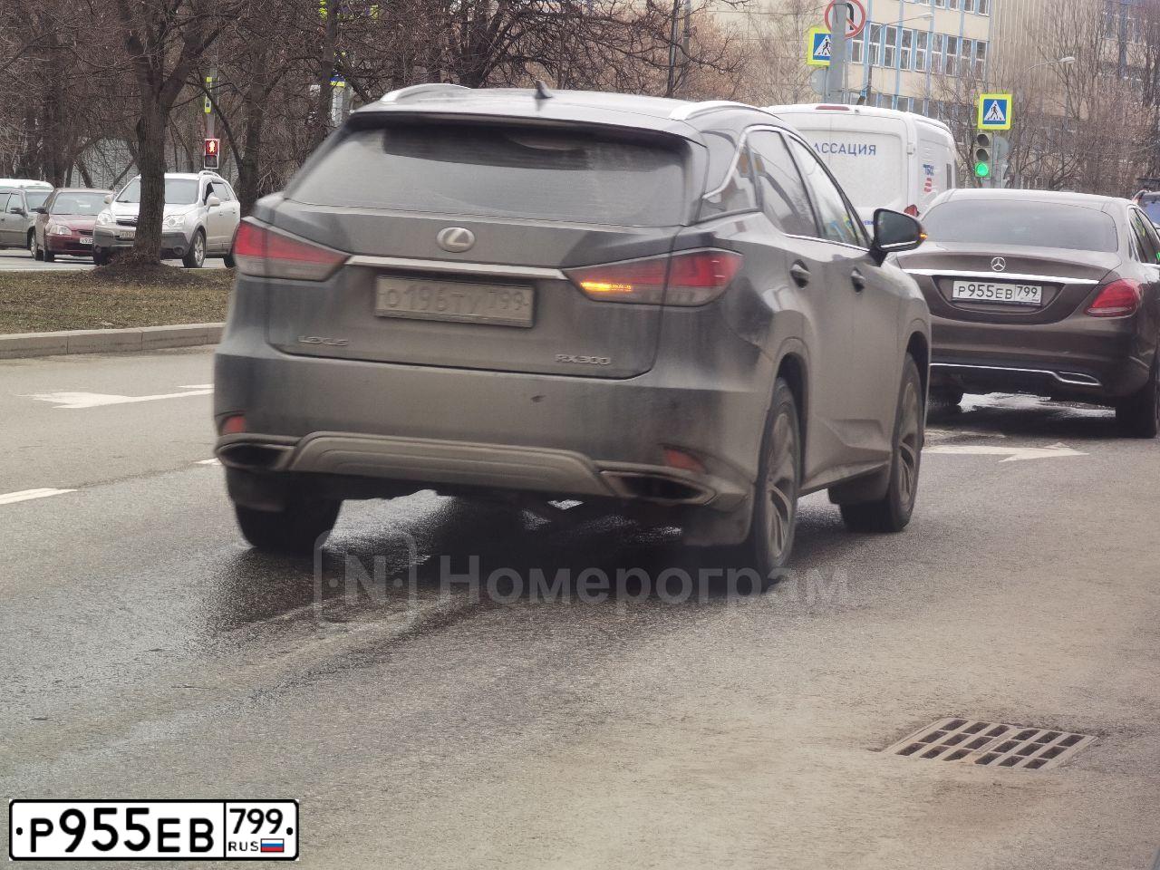 Фото автомобиля MERCEDES C-KLASSE, 2014 — госномер Р955ЕВ799. Цвет: Коричневый