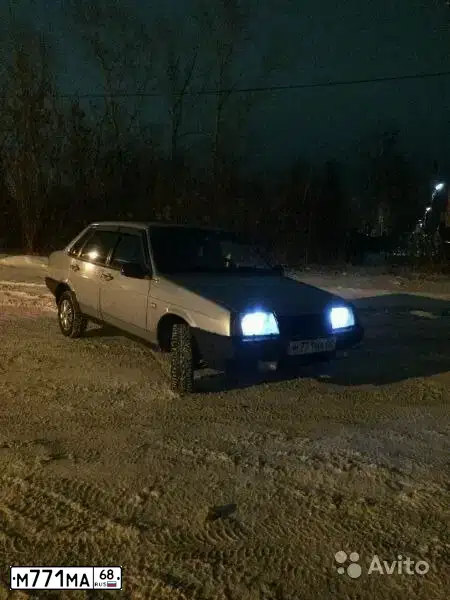 Фото автомобиля LADA 2109 SAMARA, 2002 — госномер М771МА68. Цвет: СЕРЕБРИСТО-ГОЛУБОЙ