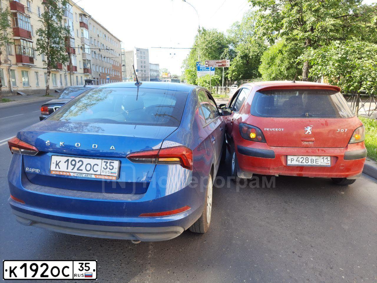 Фото автомобиля SKODA RAPID, 2020 — госномер А037УТ51